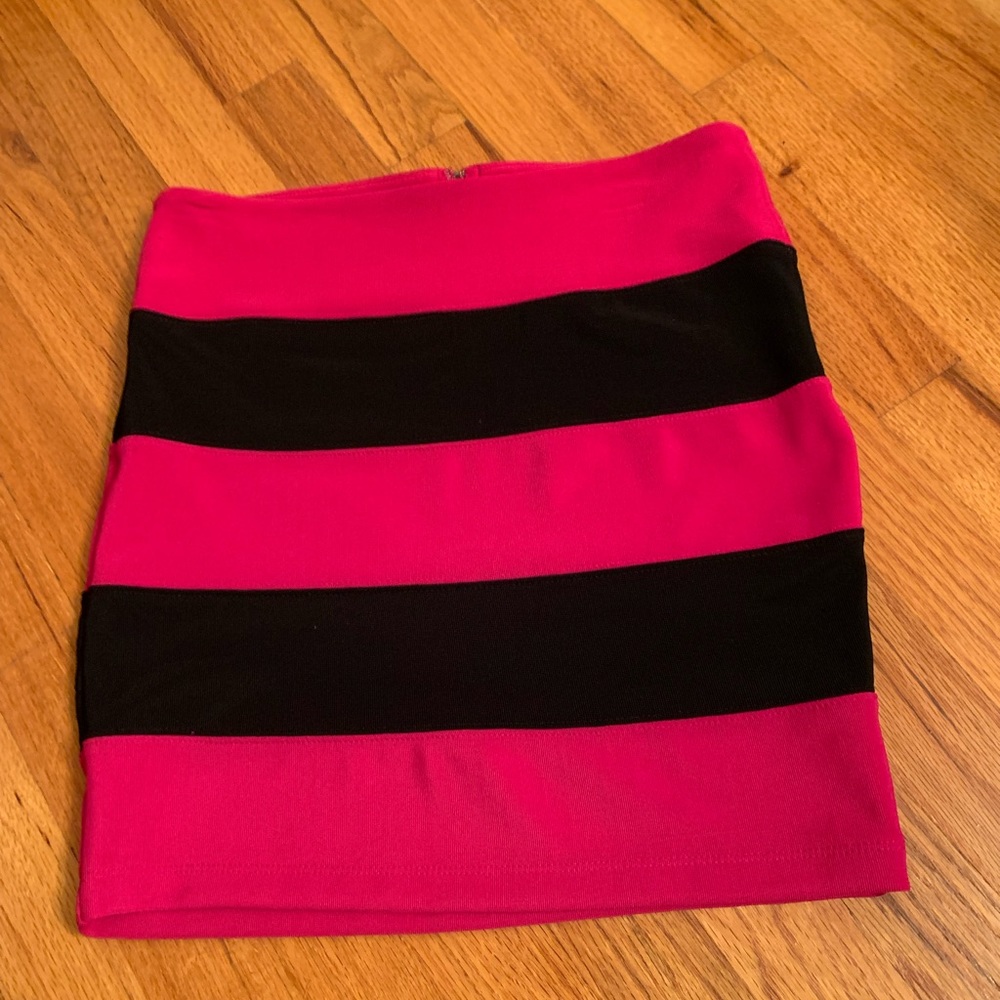 Forever 21 Black and Pink Striped Pencil Skirt